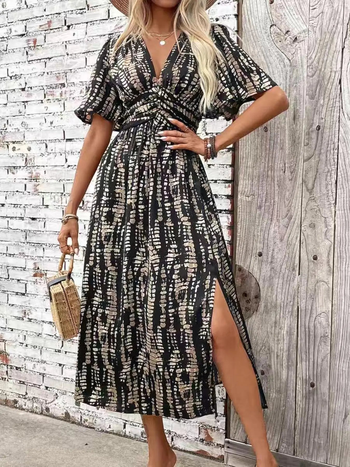Sophisticated Bohemian-Style Split Waist Dress for Beach Vacations and Casual Outings, All-Season Fitted Fashion
